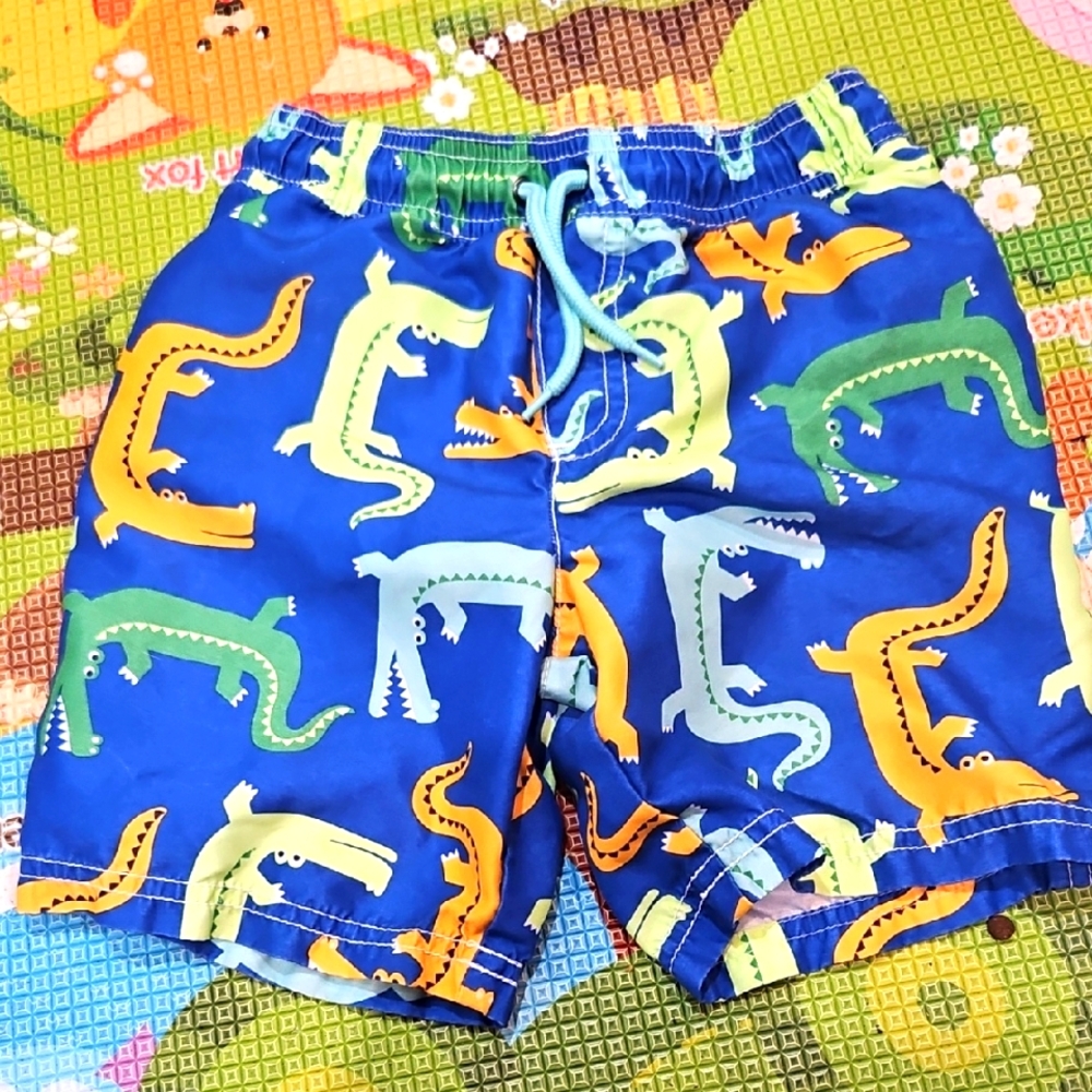 Good Condition Carter's 5T Blue Alligator Print Swim Trunks 🏊‍♂️🩳